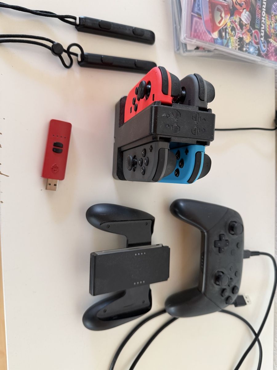Nintendo Konsolen: Nintendo Switch mit Zubehör – Gebraucht aus Wildberg von todi_22 4