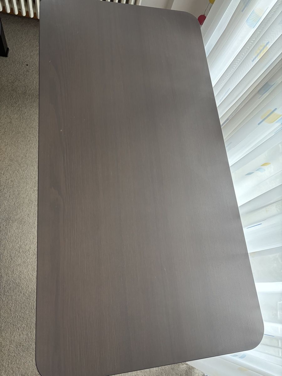 Ikea Scrivanie: IKEA Bekant 160x80cm – Usato da Zürich venduto da clairmont-5f2v 1