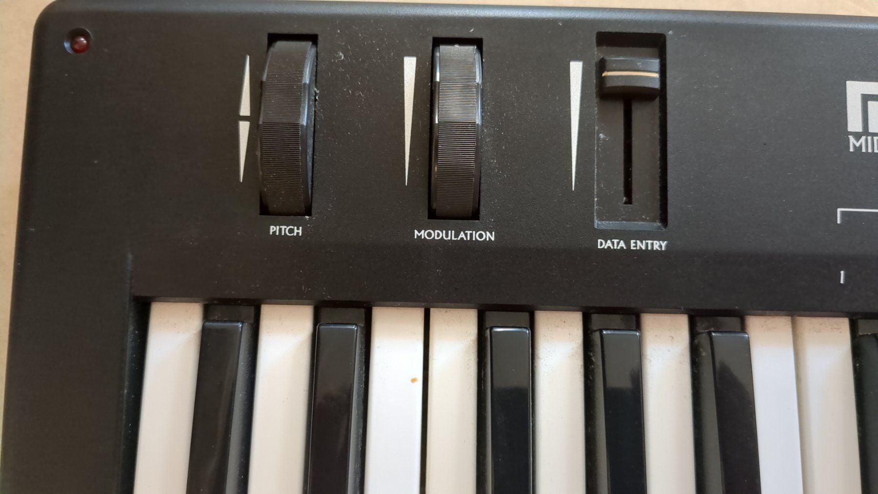 Strumenti musicali: Midiplus 61 - Midi Keyboard Controller (Midikeyboard) – Difettoso da Basel venduto da haferkleie 5