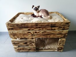 Katzenhaus Doppelstöckig aus Holz mit 2 Schlafplätzen
