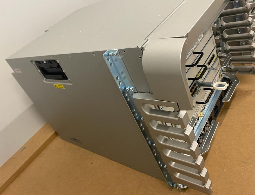 Cisco 2 ASR9006 (Gebraucht) in Düdingen für CHF 200 – nur Abholung auf ...