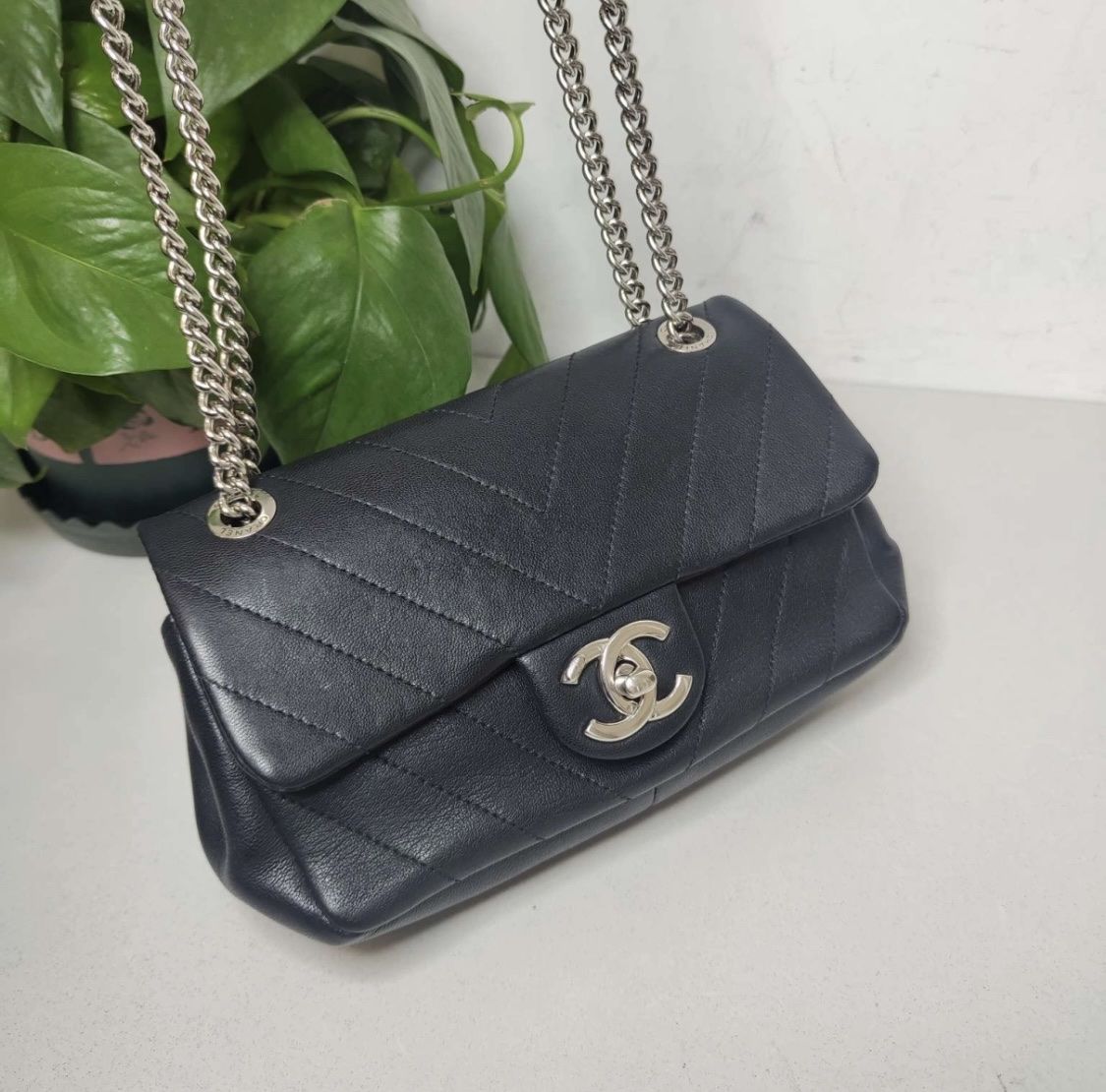 Chanel Borse da donna: Chanel Timeless Classique black – Usato da Zürich venduto da kleinesgrau 5