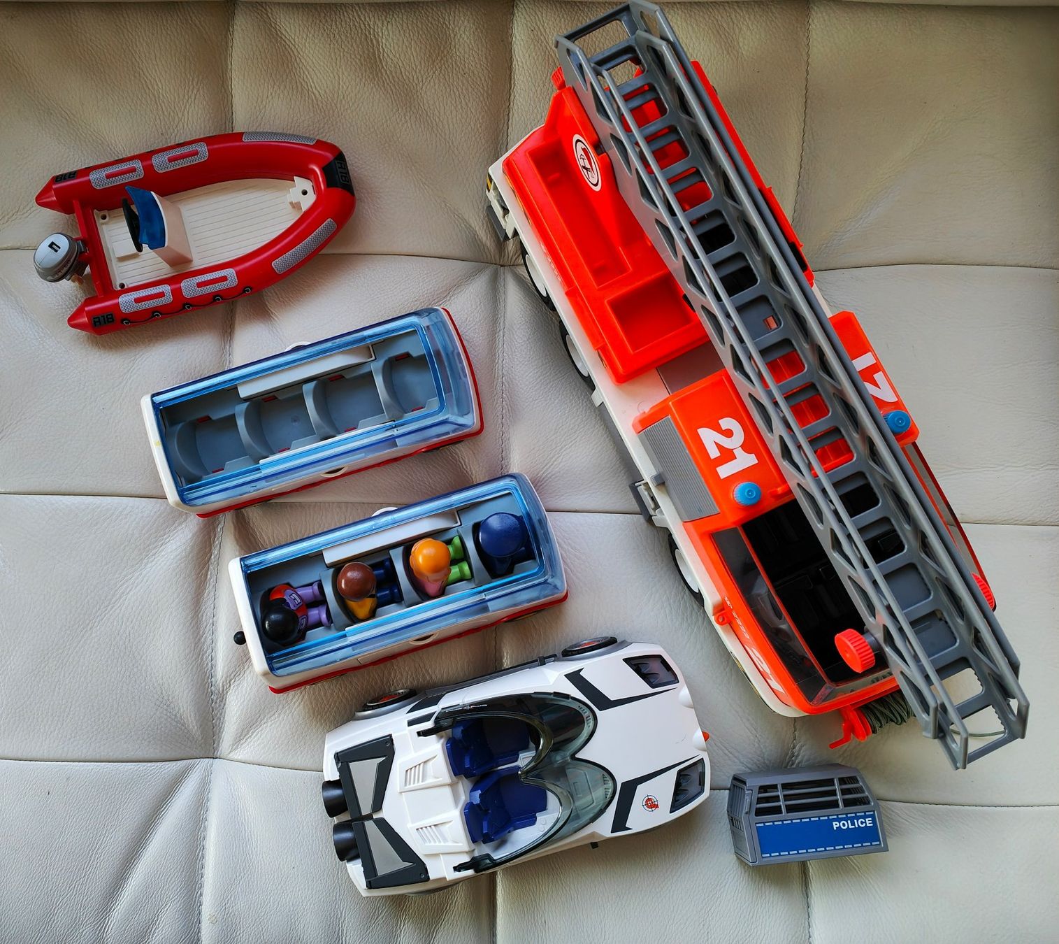 Playmobil Spielzeuge: Playmobile Fahrzeuge – Gebraucht aus Lachen SZ von PizBuin35 5