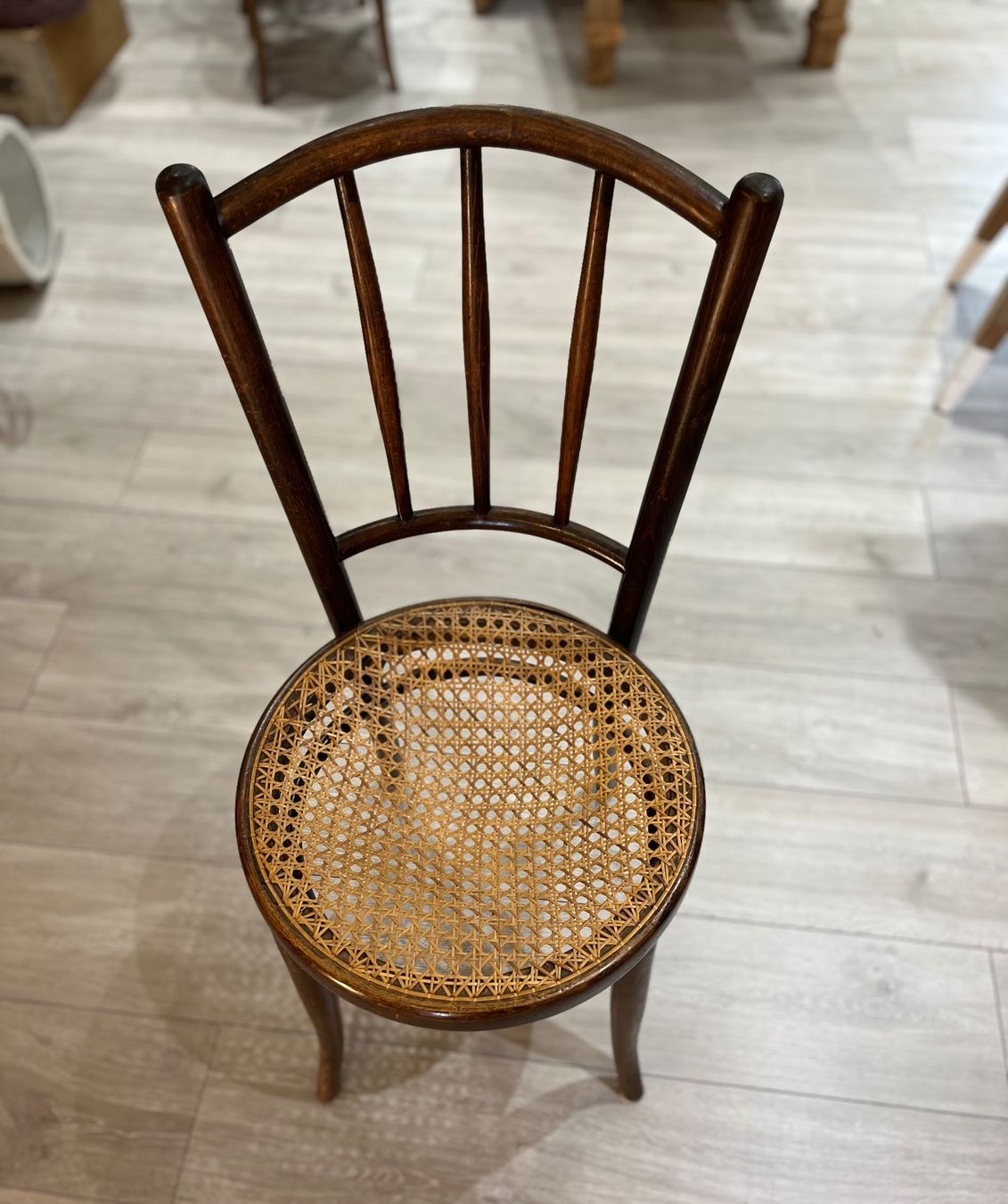 Thonet Sedie: Lot de 4 chaises anciennes – Usato da Rue venduto da Stephanie0107 5