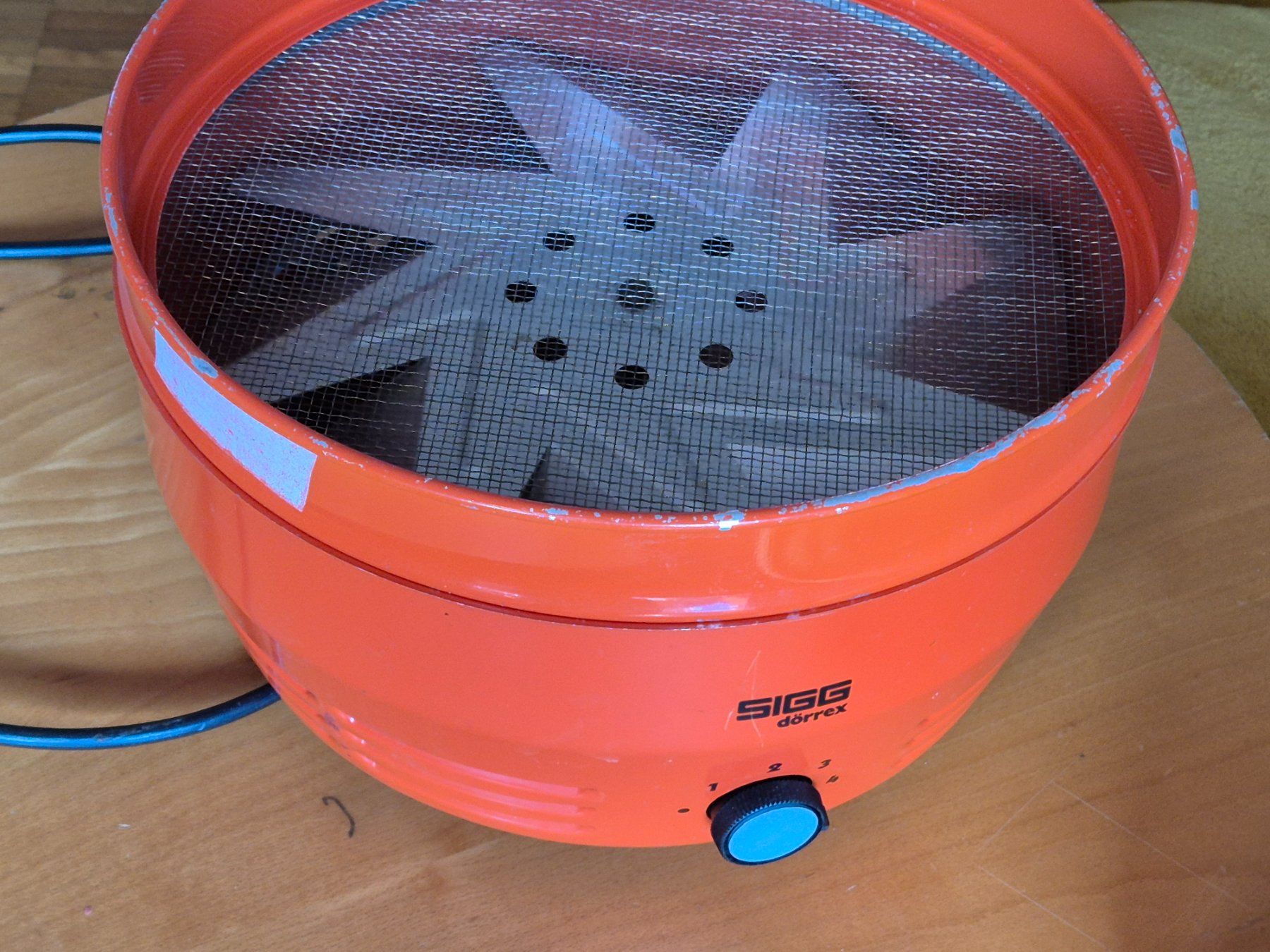 Sigg Appareils de cuisine: 2 DÖRREX SIGG avec 1 grille – D'occasion à Monthey par McAuthor 5