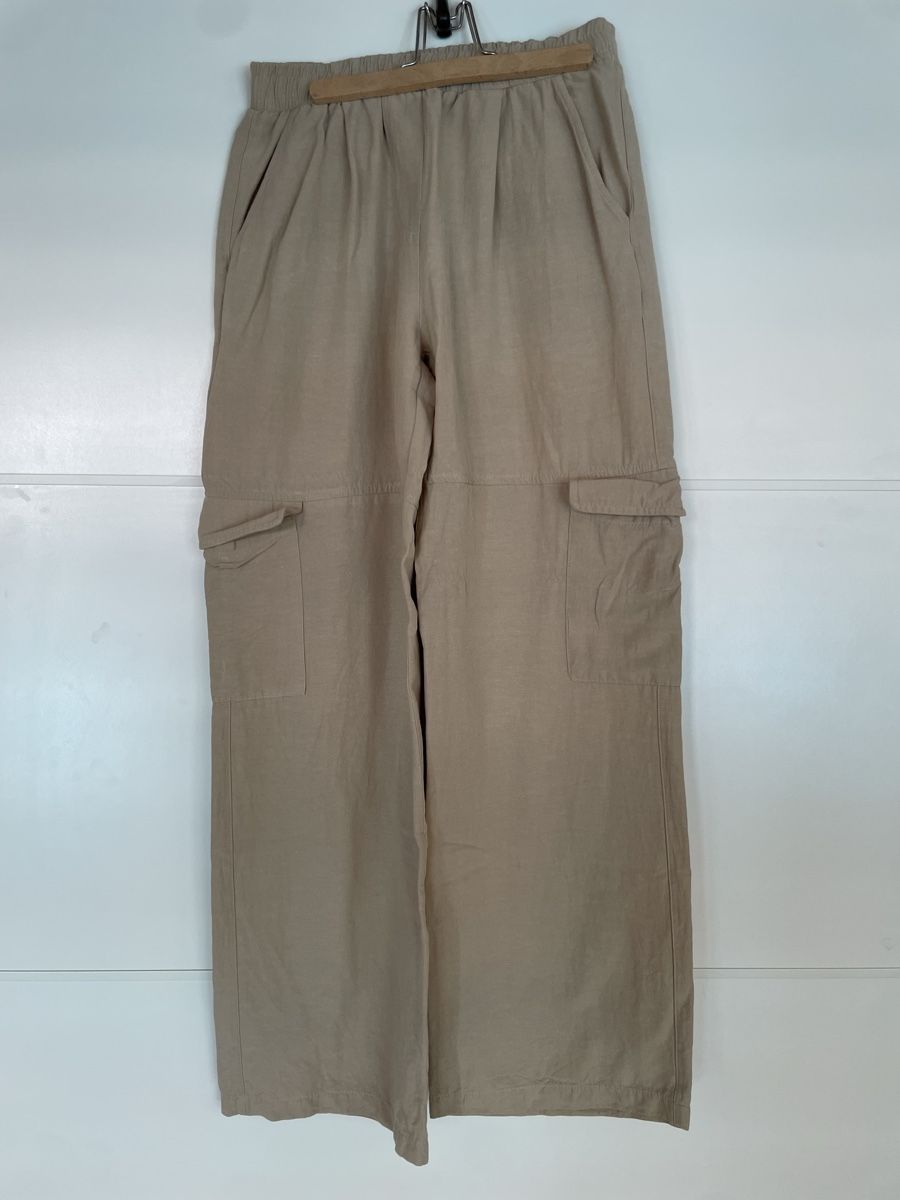 Bershka Pantaloni: Bershka beige Hose, Grösse S – Nuovo (secondo la descrizione) da Volketswil venduto da yar_c9dx 4