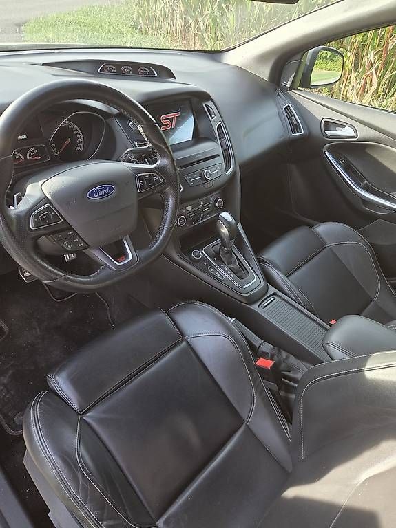 Automobili: Ford Focus ST Mk3 Tdci – Usato da Retschwil venduto da KATANA_02 4