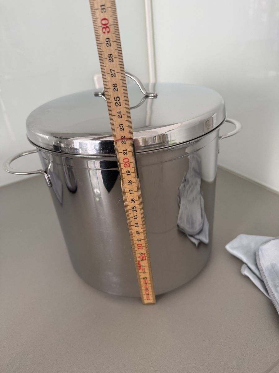 Sigg Töpfe: Topf  Sigg Switzerland 22cm - – Gebraucht aus Zürich von age5. 2