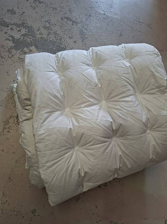 Coperte: Daunenduvet 160x200 – Usato da Olten venduto da Mezopotamya
