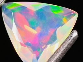 1 kts weiss Feuer Opal Regenbogen Cabochon Opale Ethiopie