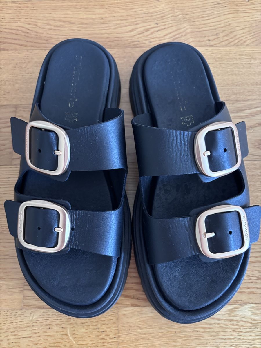 Tamaris Chaussures femmes: Sandalen Tamaris – D'occasion à Rüschlikon par cloudy_scotch