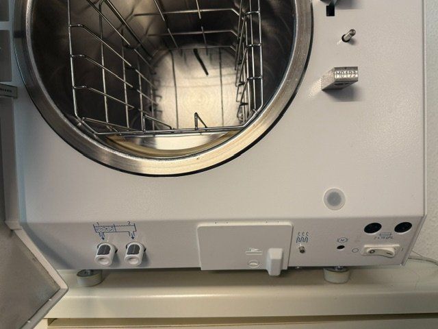 Melag Baby-Mahlzeiten: Melag Autoklav 23 VS+ – Gebraucht aus Zürich von bebe_braun 5