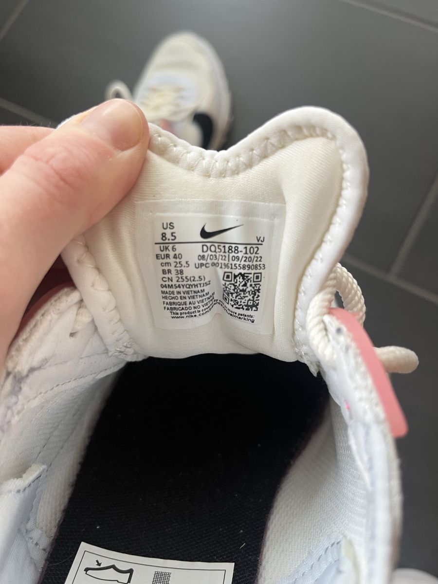 Nike Scarpe da donna: Nike React, Grösse 40, Neu! – Nuovo e nell'imballaggio originale da Oberrieden venduto da Schnaepplijaeger_24 5