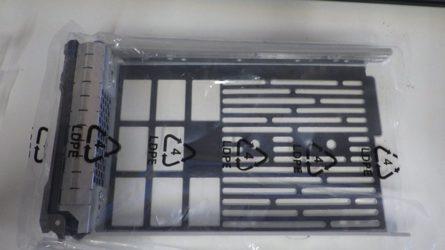 PCs: 3.5" HotSwap Tray SATA/SAS – Neuf avec emballage d'origine à Gossau ZH par OrderflowAG