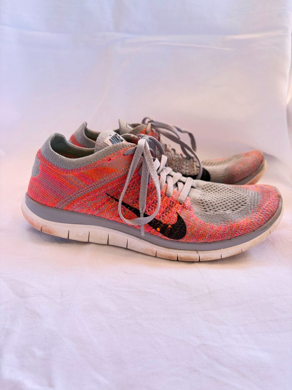 Nike Scarpe da donna: Nike Free 4.0 Flyknit Gr. 39 grau/orange – Usato da Neuendorf venduto da jas_j5nc 4