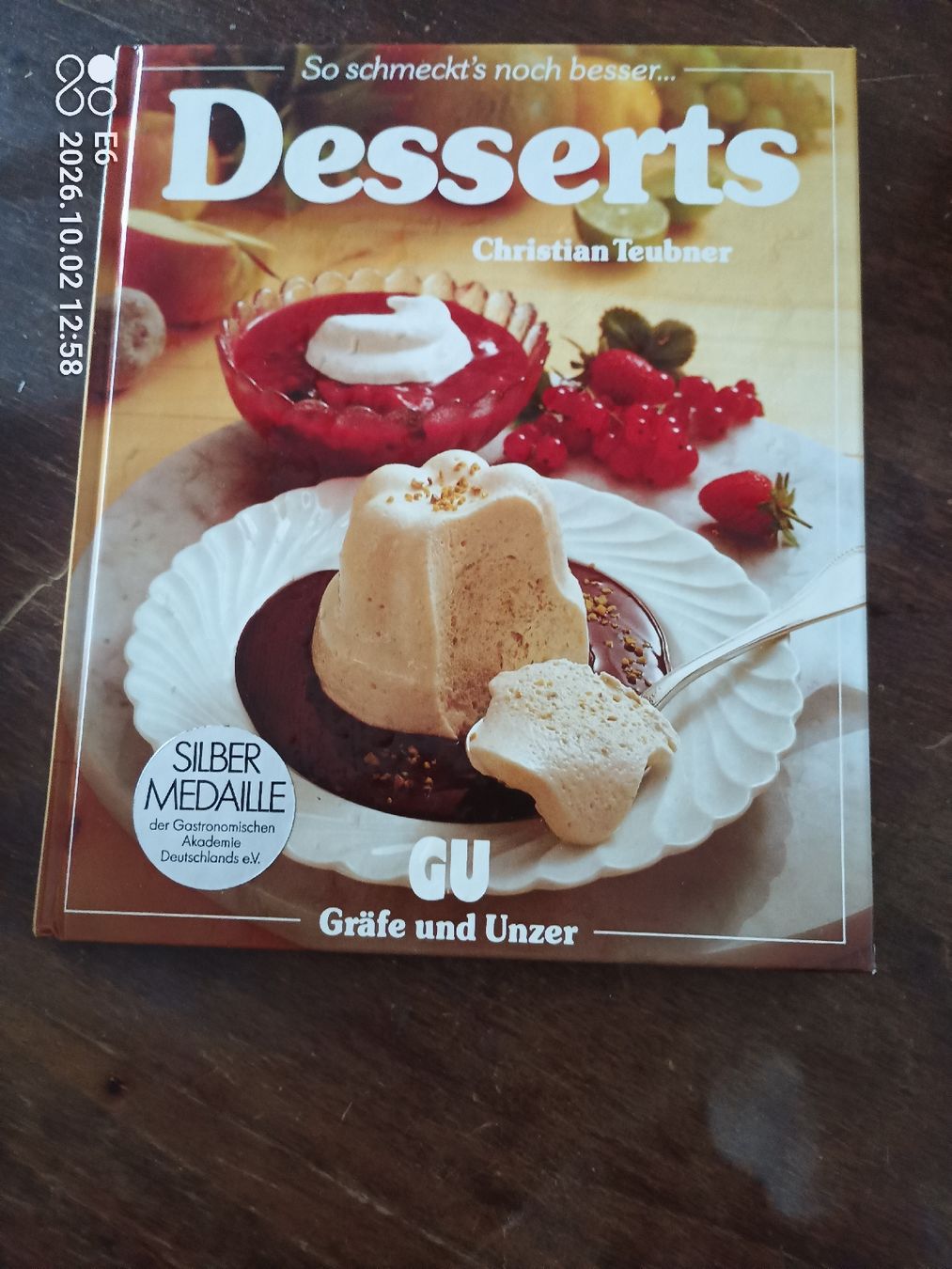 Libri: Buch über Desserts – Usato da Zürich venduto da Mitzi6 1