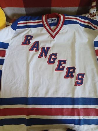 Vendo maglietta da hockey originale XL Pavelich Mark  NYR