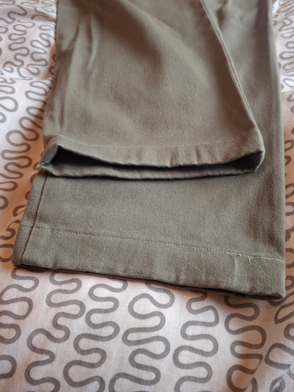 Hosen: Pantalon vert olive taille 48 marque AproductZ 98% coton – Gebraucht aus Villiers von san_jn5w 1