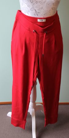 Hose von *C&A*