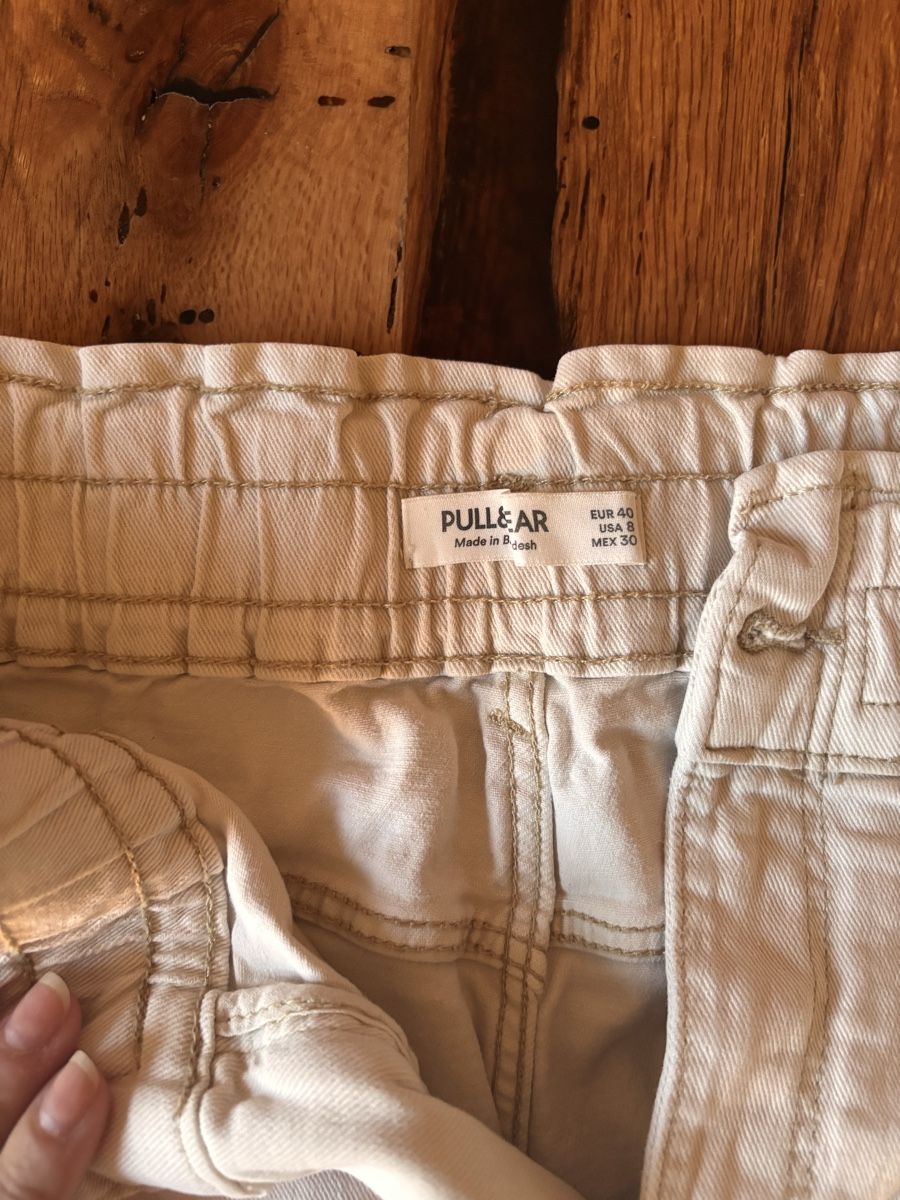 Pull&Bear Jeans: Pull&Bear Light Beige Loose Fit Jeans – Gebraucht aus Zürich von gia_h8kg 2