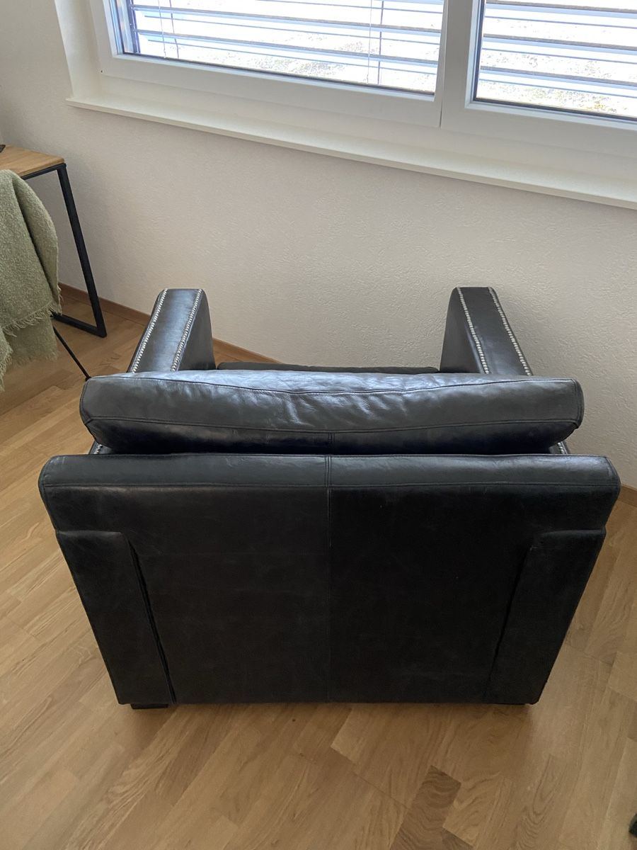 Maisons du monde Poltrone: Black Leather Dandy Armchair – Usato da Lutry venduto da jul_j2lg 5