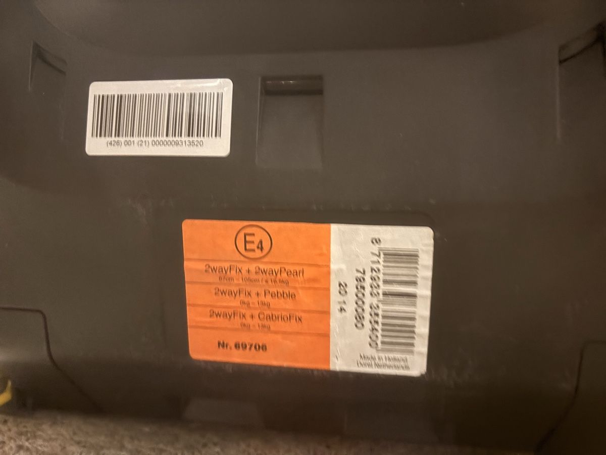 Maxi-Cosi Auto-Kindersitze: Maxi Cosi 2wayFix Basisstation inkl Sitz – Gebraucht aus Bubikon von Eili10 3