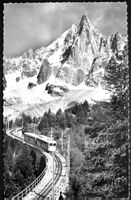 Nassif du Mont Blanc Le Train du Montenvers et l'Aiguille