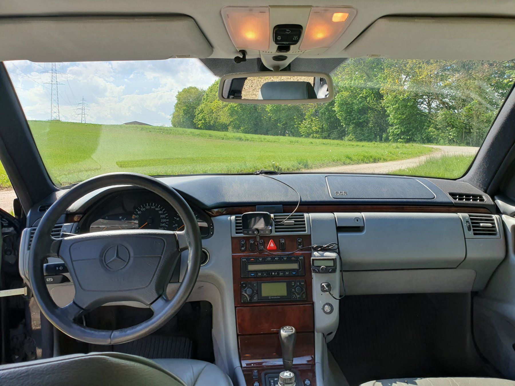 Mercedes-Benz Autos: Mercedes-benz E320 4Tm – Gebraucht aus Morges von mar_tx9s 7