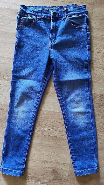 Lots de vêtements: Hosen-Set, 4-teilig – D'occasion à Niederrohrdorf par Gunboomcat 1