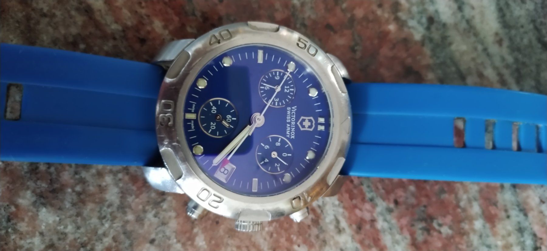 Victorinox Montres: Viktorinox Uhr – D'occasion à Thun par Rado-17
