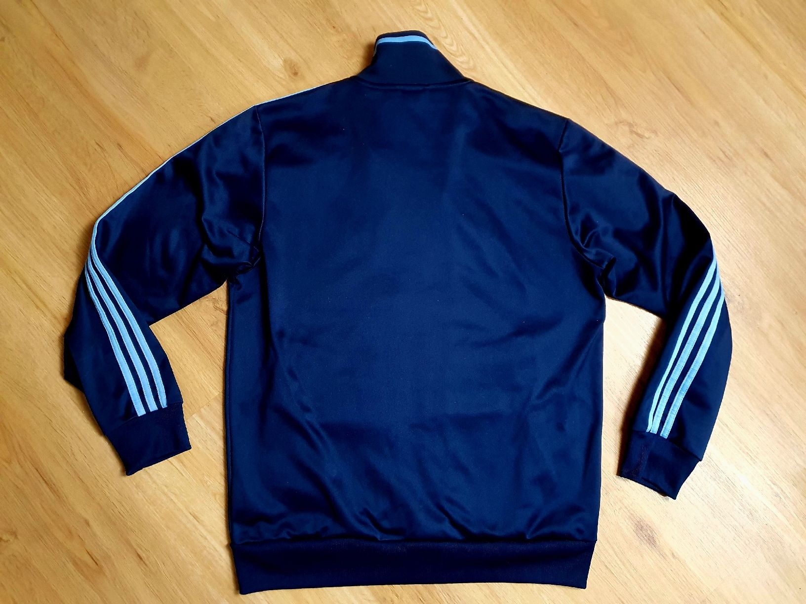 Adidas Giacche: ARGENTINIEN JACKE GRÖSSE M VESTE – Nuovo (secondo la descrizione) da St. Gallen venduto da CaliSunshine 1