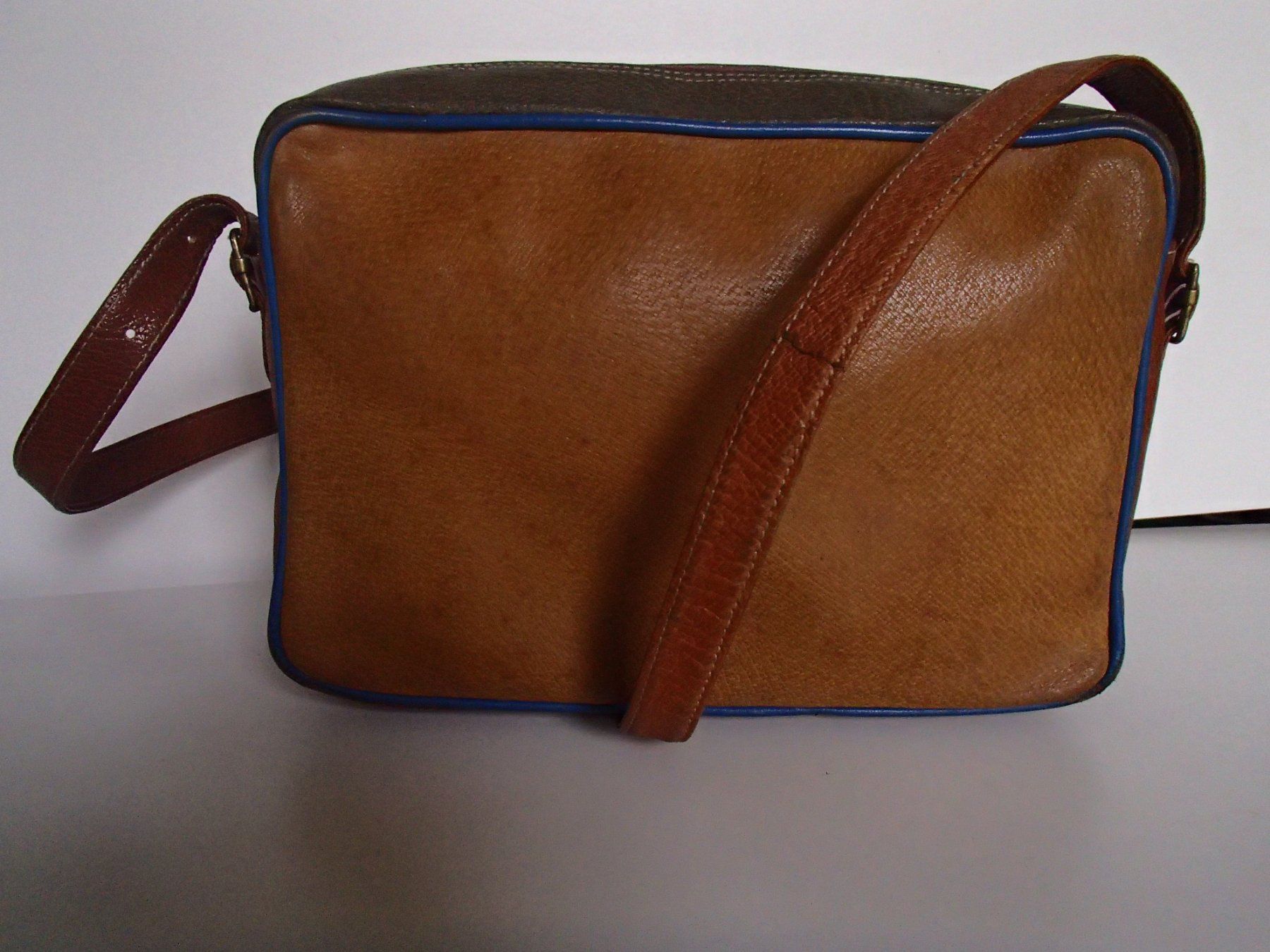 Borse da donna: 90er Jahre bunte Leder Handtasche "OTTONE GRIMALDI" – Usato da Schöfflisdorf venduto da pullux 1