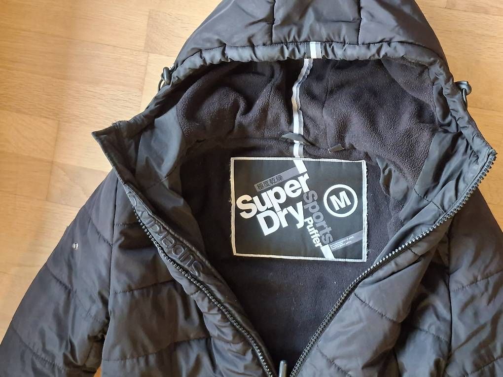 Giacche: Winter Jacke Grösse M Herren Superdry  – Usato da heitenried venduto da Jeanmariebou 1