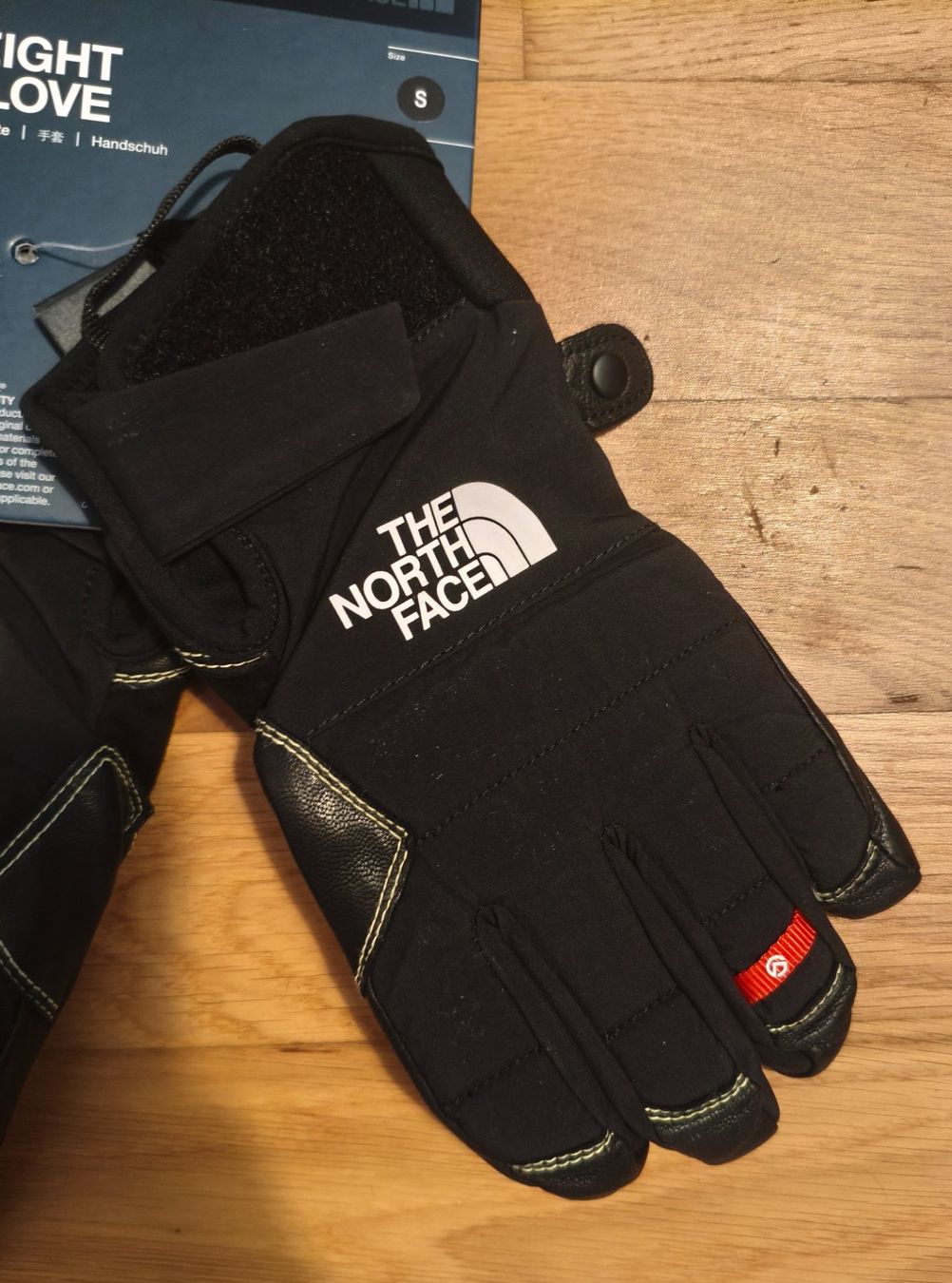North Face Guanti & manicotti: North Face gloves – Nuovo e nell'imballaggio originale da Zürich venduto da gds90 2