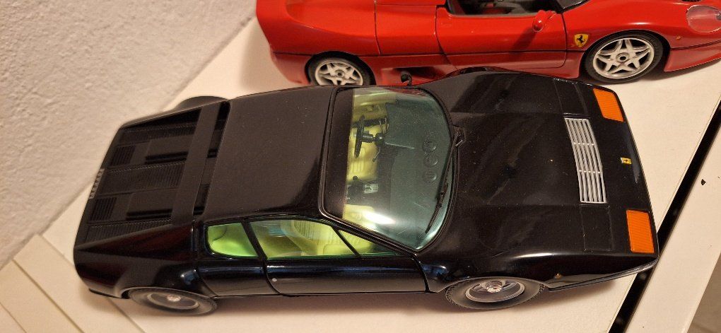 Ferrari Modellini d'auto: 5 Modèles Ferrari 1/18 – Usato da peseux venduto da Macca1 4