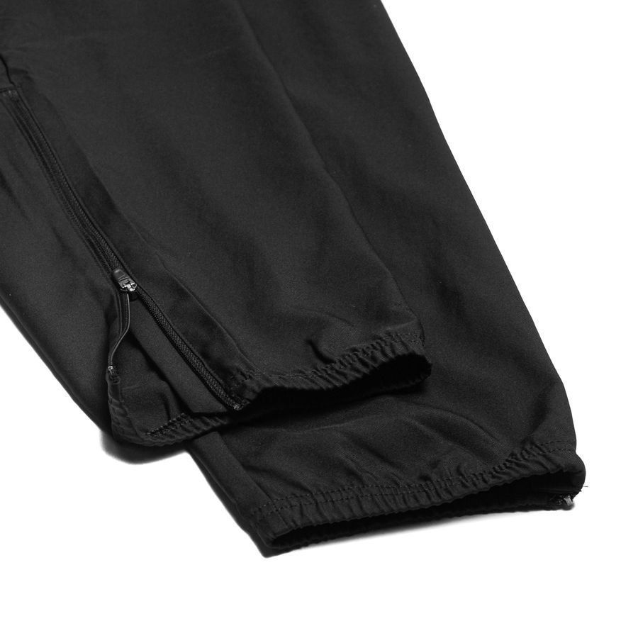 Nike Pantaloni: Nike Trainerhose, Jogginghose, neuwertig, Gr. M – Usato da Vaduz venduto da Whitecat007 3