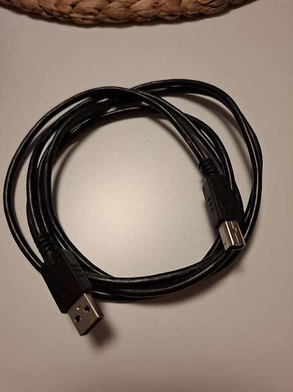Câbles: USB-Kabel Typ A-B – D'occasion à Niederuzwil par Liberatopixel