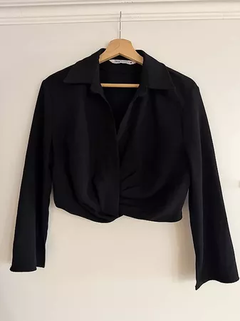 *NEU* Zara Cropped Bluse