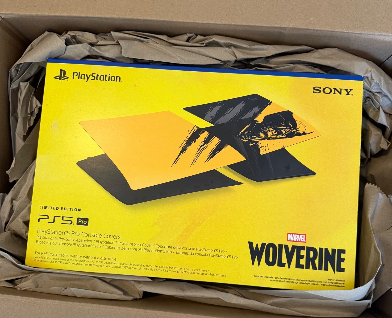 Custodie protettive: NEU PS5 Pro Console Covers Wolverine Limited Edition – Nuovo e nell'imballaggio originale da Küsnacht ZH venduto da thirtytwo