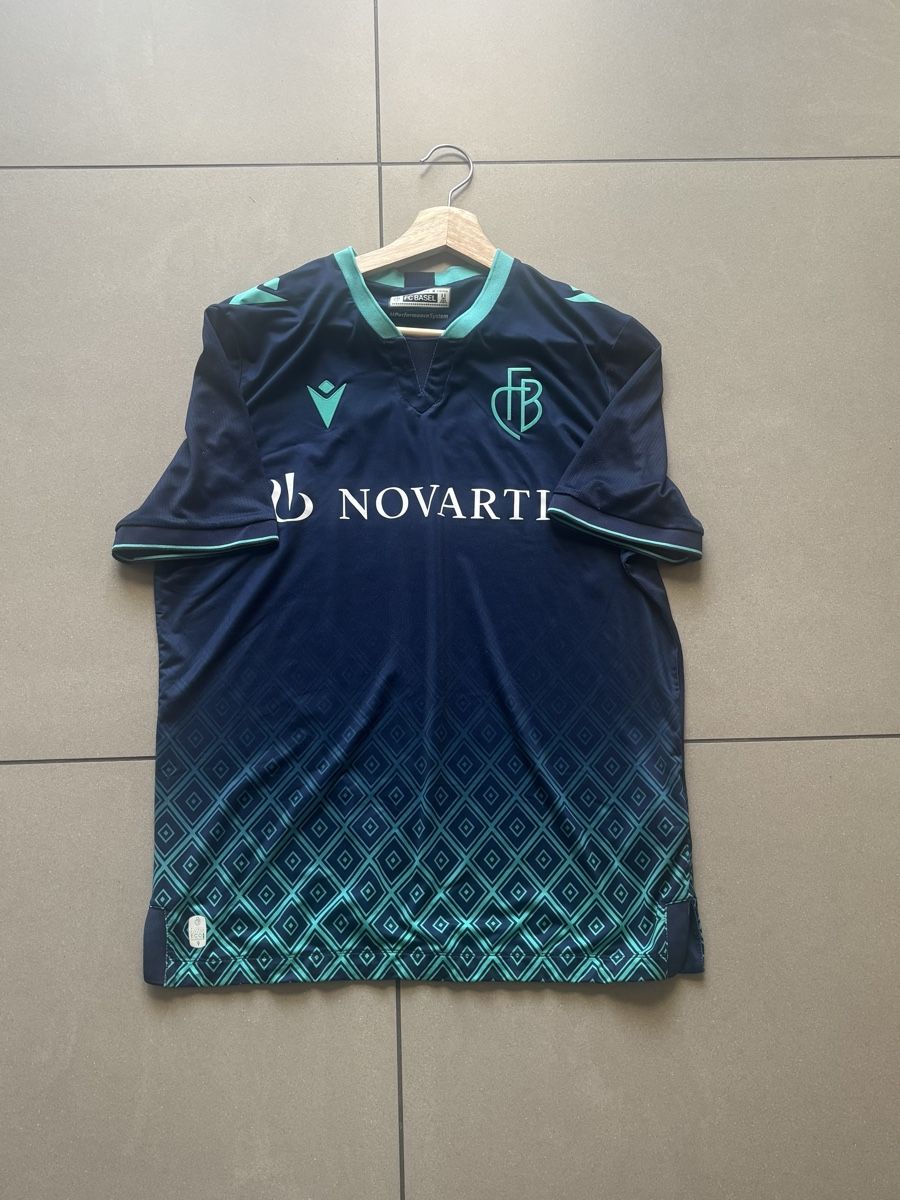 Canottiere & Pantaloni: Fc Basel Trikot limitiert Gr.M – Usato da Basel venduto da kleinerprinz