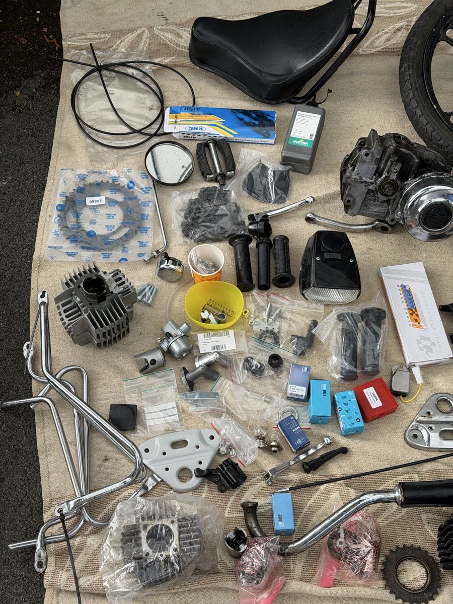 Parti ricambio per ciclomotori: Puch E50 Motor mit extrem viel Zubehör – Difettoso da Amriswil venduto da User371 2