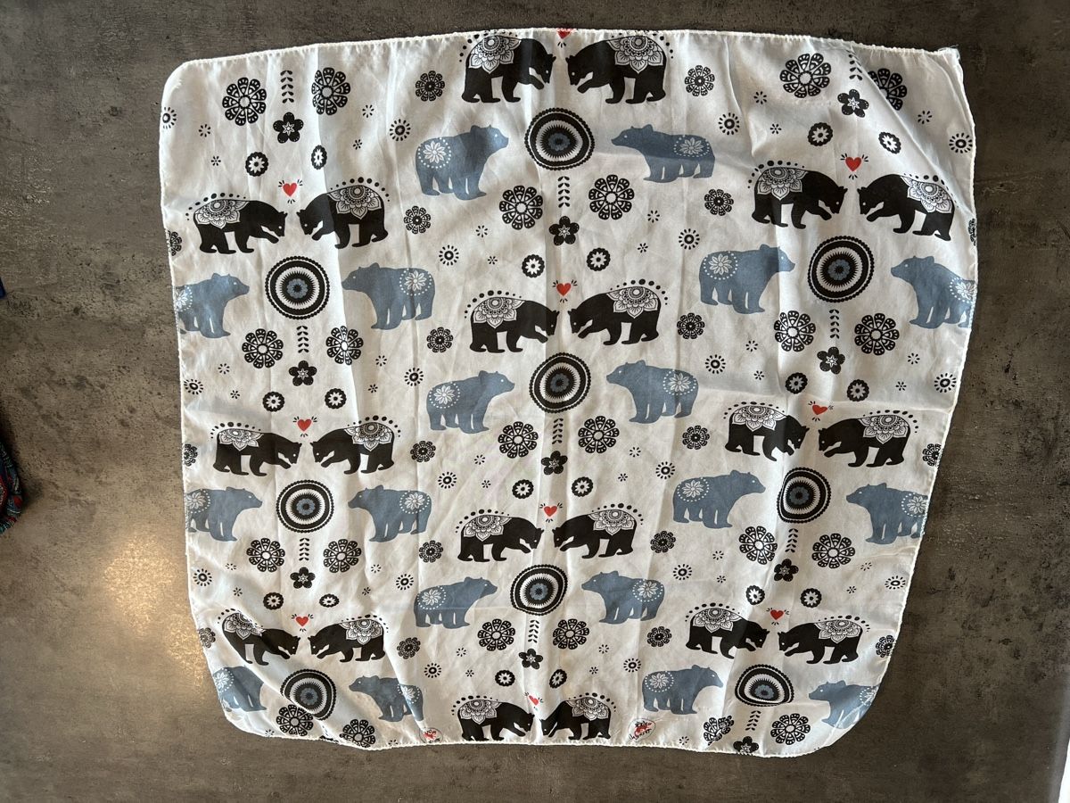Foulard & Sciarpe: Schal mit Bärenmuster – Nuovo (secondo la descrizione) da Euthal venduto da 99Antik 2