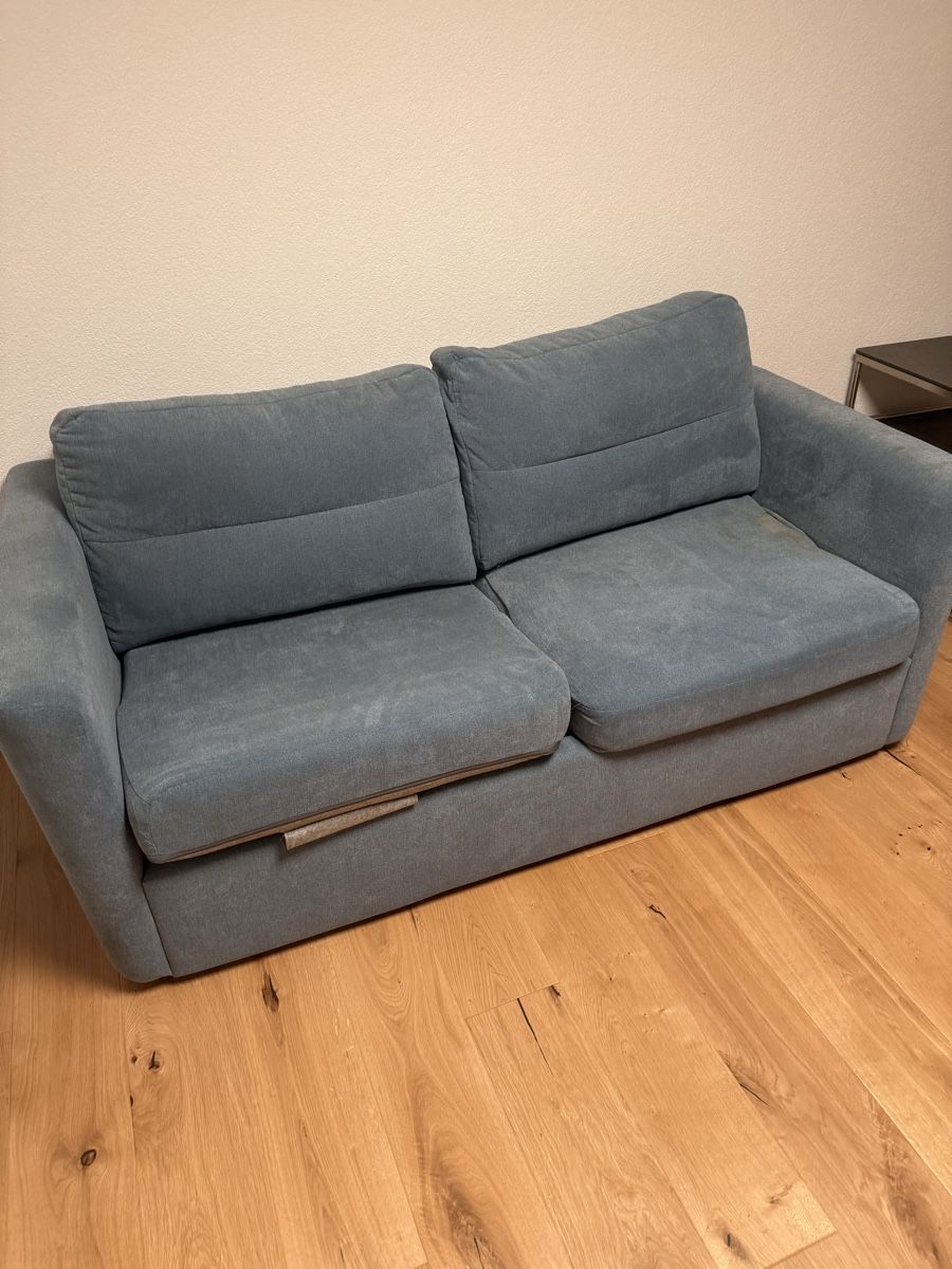 Sofas: Schlafsofa Sofa – D'occasion à Domdidier par PatheE