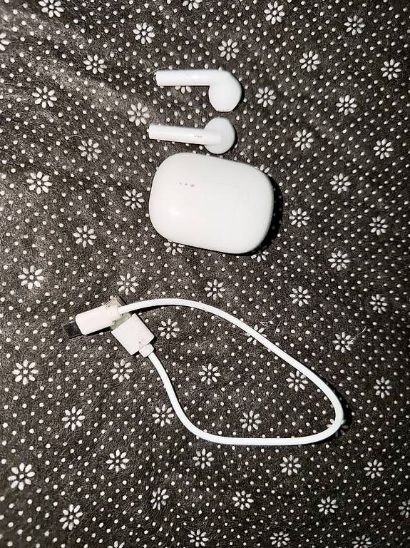 Kopfhörer: Kabellose Bluetooth-Kopfhörer mit Ladecase – Gebraucht aus Zürich von meti1975