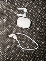 Kabellose Bluetooth-Kopfhörer mit Ladecase