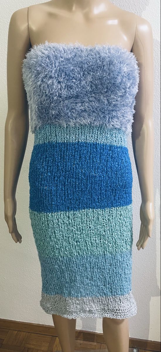 Vestiti: Wunderschönes, blaues Kleid -Grösse/M – Nuovo e nell'imballaggio originale da Au ZH venduto da Jaggy4 1