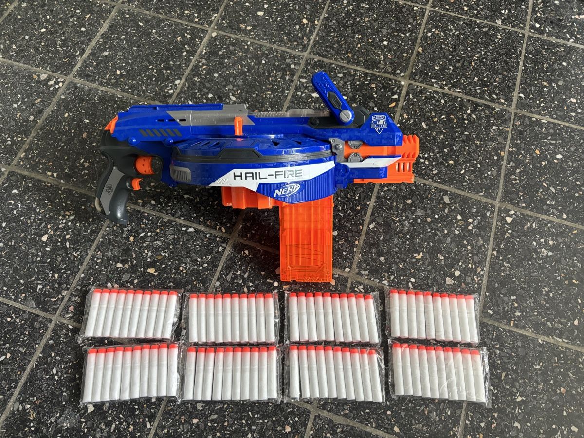 Nerf Giocattoli: Nerf gun mit Munition – Usato da Zürich venduto da eab_q7vx