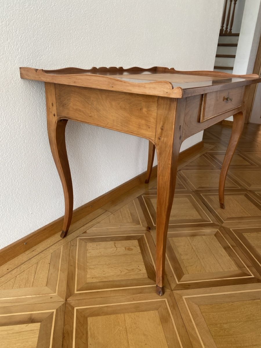 Scrivanie: Antiker Schreibtisch, Louis XV, Kirschbaum – Usato da Burgdorf venduto da gre_2ftz 5