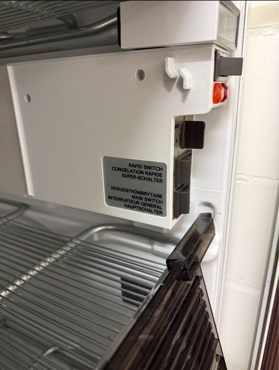 Congelatori: Electrolux Gefrierschrank mit Schubladen – Usato da Uster venduto da sil_6ndz 3