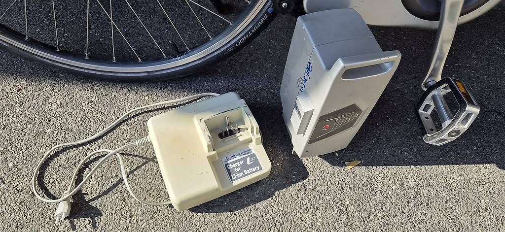 Velos: Flyer Elektrovelo Schnäppchen! – Gebraucht aus Horw von Row707 4